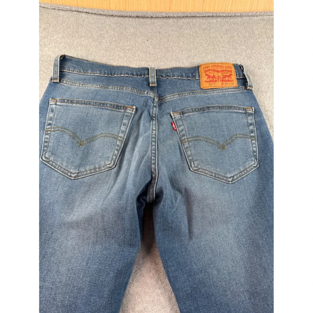 Levis 511 Slim Fit Jeans Mens 32 Medium Wash Blue Denim Shortened 24 Inseam